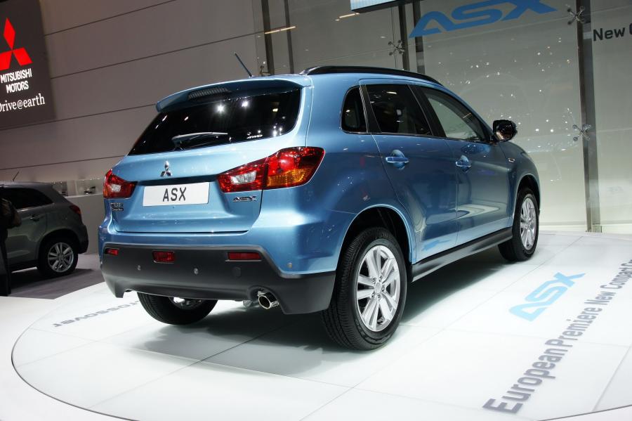  Mitsubishi ASX 2010 года  (фото 82 из 82)